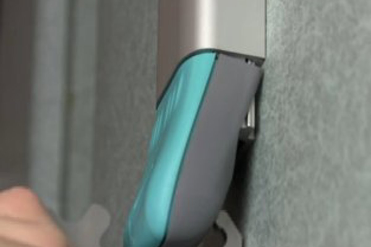 Duso multi-tool removes paddle cover