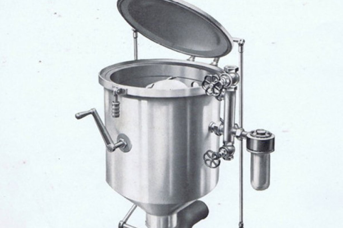 Horne 1930s Bedpan steriliser (thermal disinfection)